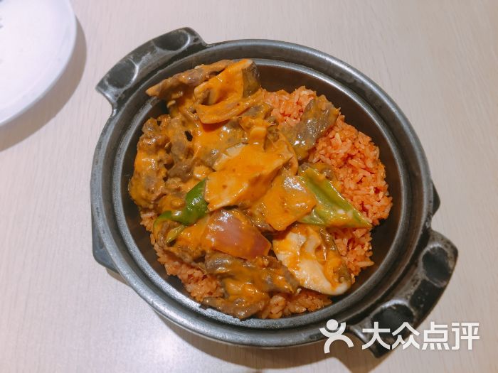 铁煲沙爹牛肉饭