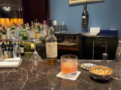 -龙虾酒吧扒房(宁波香格里拉店)
