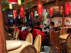 大堂-野山舂·贵州现舂酸汤火锅(鸿通城店)