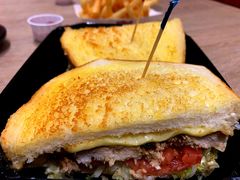 -The Habit Burger Grill 哈比特汉堡(爱琴海店)