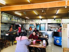 大堂-阁瑞居闫记卤煮(乔庄北街店)