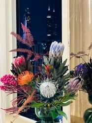 -闺蜜瑜伽·普拉提女性塑形馆