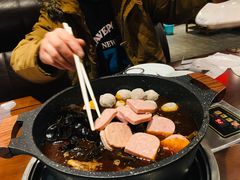 -亿诣蝎府炸酱面羊蝎子火锅(酷车小镇店)