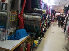 -新光辉布料市场布料城