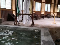 -宁波杭州湾海底温泉