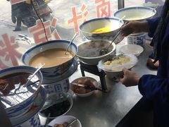 -何老二卤汁凉粉