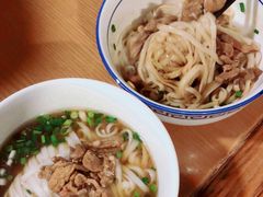 -矮子粉店1985·长沙米粉(湘春路店)