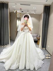 -GRACE KELLY婚纱与礼服(北京店)