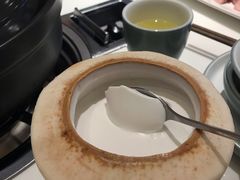 -东椰·海南椰子鸡火锅(朝阳门店)