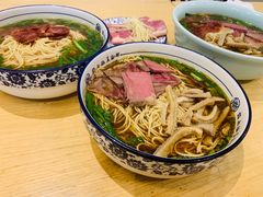 -镇南锅盖面馆(解放路店)