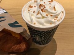 太妃榛果拿铁-星巴克(广州南站A18检票口楼上)