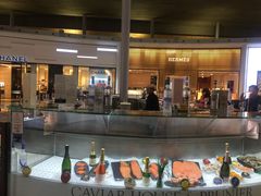 -CHANEL(戴高乐机场T 2E店)