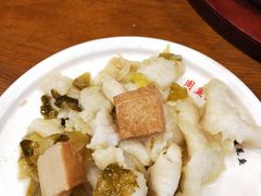 石锅酸菜鱼-周鱼小馆石锅酸菜鱼(活力汇店)