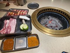 -Ant 蚂蚁洞烤肉·大营地(上海静安大悦城店)