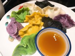 五味海鲜水饺拼盘-东莱馋房(陆家嘴店)