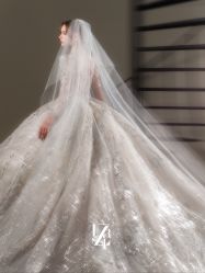 -Renee芮亦婚纱(原丽莎)