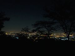 -鬼笑石后山停车场