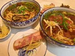 -镇南锅盖面馆(解放路店)