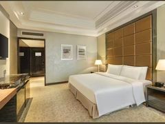 -北京朝阳悠唐皇冠假日酒店