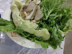 -霄汉牛三鲜湖北砂锅菜(万松园2店)