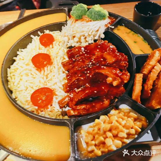 The Frypan韩式炸鸡部队火锅(西城店)