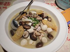 -老萍巷莲花血鸭·萍乡地标江西菜(步行街店)