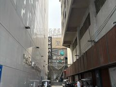 -新华里咖啡书吧(新华书店小寨店)