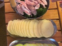 -叽叽扎扎烤肉场(生态城万达店)