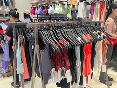 -lululemon(比斯特购物村店)