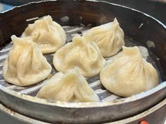 蟹黄小笼汤包-四宜糕团店(南大街店)