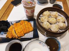 -馋三尺蟹粉小笼(人民广场店)