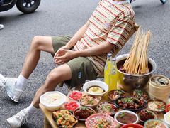 -拐枣巷小串串(财大店)