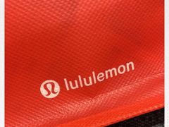 -lululemon(上海浦东IFC店)