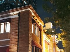 -星巴克臻选(上海中环广场2F店)