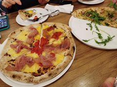 -城市大道红炉披萨烘焙坊