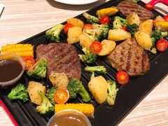 超牛联盟牛排拼盘-必胜客(东营万达店)