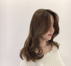 -Hello Lady发型设计