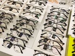 -J-Optical佳视明眼镜·蔡司视觉(青岛金茂览秀城店)