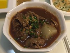 -新大咀港式茶餐厅(宝山万达店)
