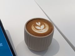 -Line来恩咖啡(石厦花园店)