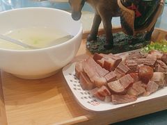 -乔家小院•非遗驴肉•本地小海鲜(滨河路店)