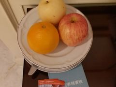 welcome&nbsp;fruit&nbsp;n&nbsp;drinks-深圳富苑皇冠假日套房酒店