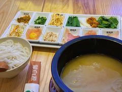 -蒙自源米线大王(昆明站店)