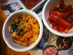 传统石锅拌饭-唯成•韩国炭火烤肉 유성고기