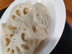 -三里屯土灶炖公鸡地锅鸡(江东店)