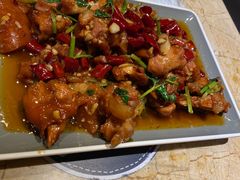 -喝丢一只鞋辣炒海鲜小烧烤(三八广场店)
