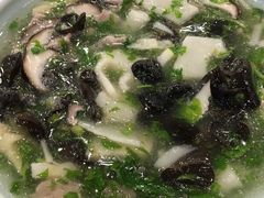 -侬佳蒸菜馆(听潮店)