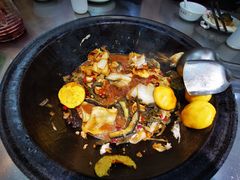 -屯老二农家铁锅炖(奥运村店)