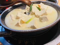 -吃饭皇帝大土家民族菜(正大广场店)