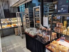 面包甜点陈列柜-皇后西斯汀饼店(文化路店)